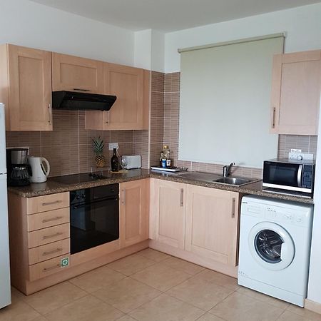 Holiday Apartment With Sea View Paralimni Buitenkant foto