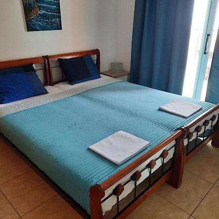 Holiday Apartment With Sea View Paralimni Buitenkant foto